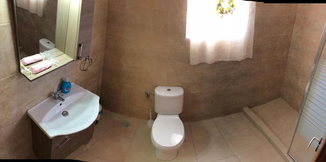Blue Air Apartment 1Minute From Sea, 15 Min From The Airport Artemis City Center Экстерьер фото