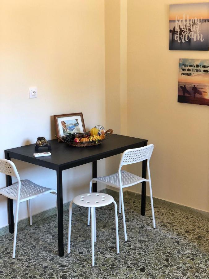 Blue Air Apartment 1Minute From Sea, 15 Min From The Airport Artemis City Center Экстерьер фото