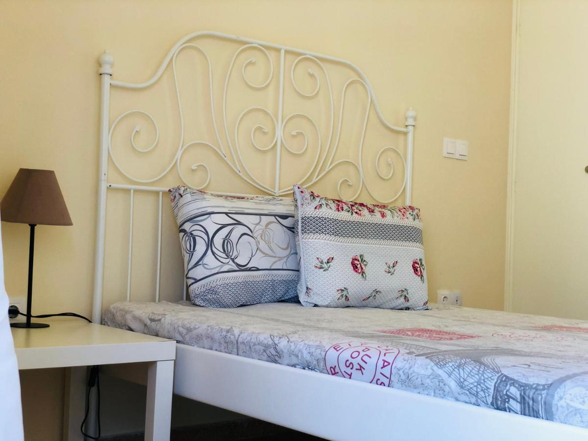 Blue Air Apartment 1Minute From Sea, 15 Min From The Airport Artemis City Center Экстерьер фото
